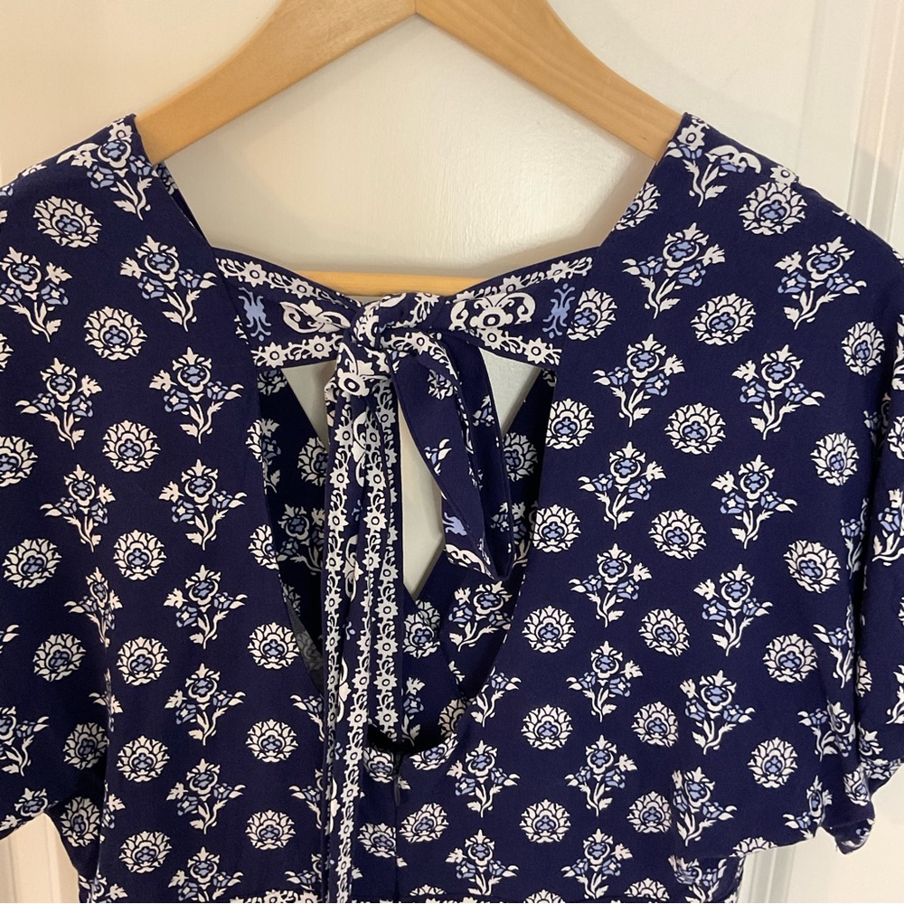 Elegant Navy Blue Floral Maxi Dress - Picture 11 of 12
